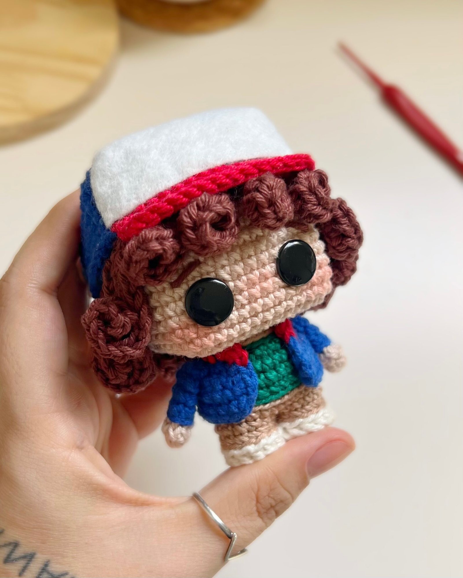 Ebook Stranger Things 🇧🇷🇺🇸 - Imagem 7